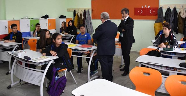 Andrew Clements’in Yeni Romanı Sıradan Bir Çocuk Çıktı 28