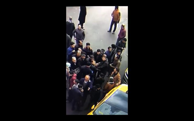 Patnos Haberleri: Patnosta elektrik protestosu sırasında 1 kişi kalp krizinden öldü Patnos Haberleri: Patnosta elektrik protestosu sırasında 1 kişi kalp krizinden öldü
