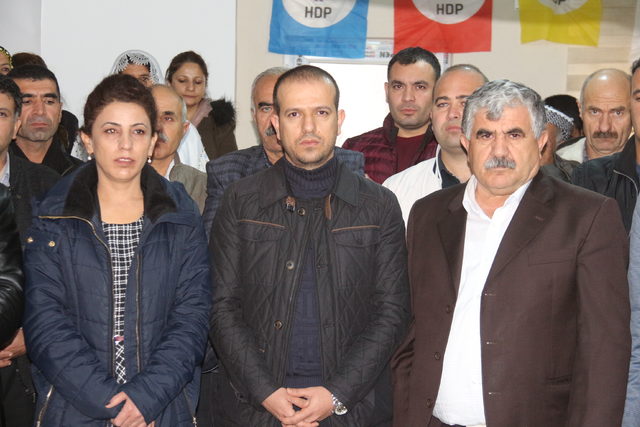 hdpli-3-milletvekili-aclik-grevine-basladi_1370_dhaphoto2
