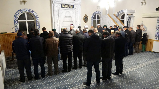 Camide sabah namazında 'kahvaltı' ikramı, cemaati artırdı