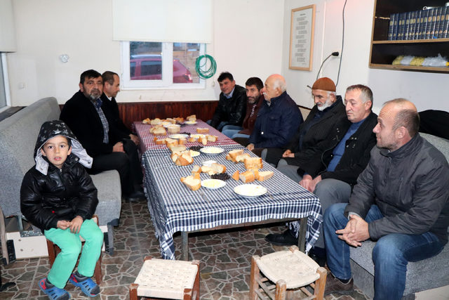 Camide sabah namazında 'kahvaltı' ikramı, cemaati artırdı