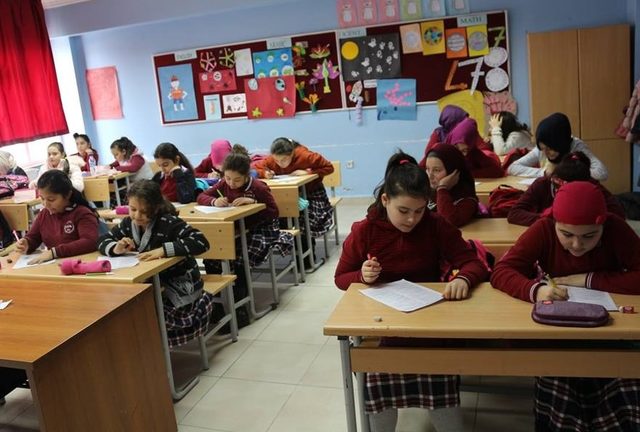Suluova Haberleri: Yeni uygulama ile öğrenciler sınava öğretmensiz girdi 20