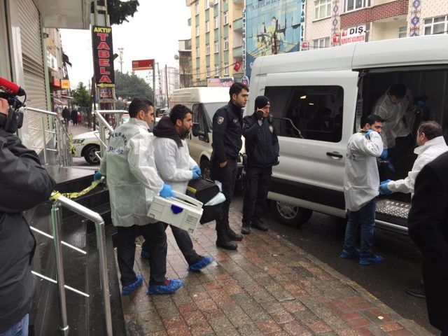 Yaşlı adam silahla banka soymaya kalkıştı