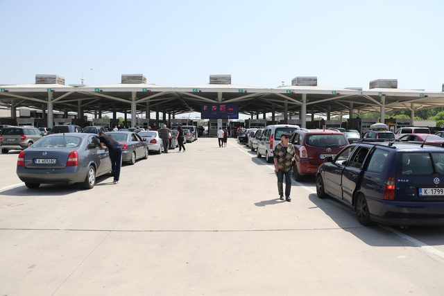 Kapıkule Sınır Kapısı�nda Bulgar yoğunluğu! Akın akın geliyorlar