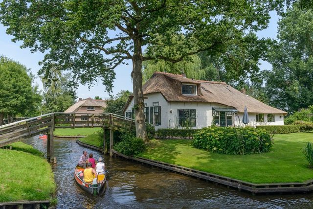 Hollanda�nın Venedik�i Giethoorn köyü trend