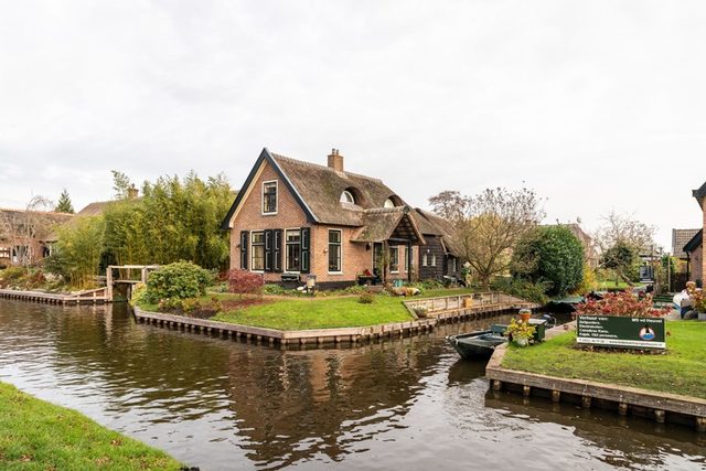 Hollanda�nın Venedik�i Giethoorn köyü trend