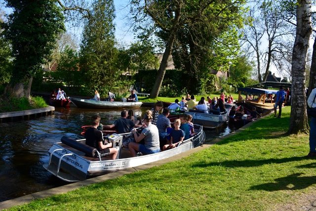 Hollanda�nın Venedik�i Giethoorn köyü trend