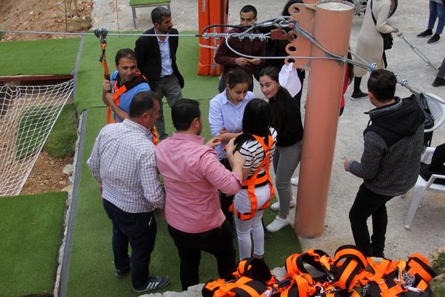 Fırat Nehri üzerinde muhteşem manzara eşliğinde zipline trend