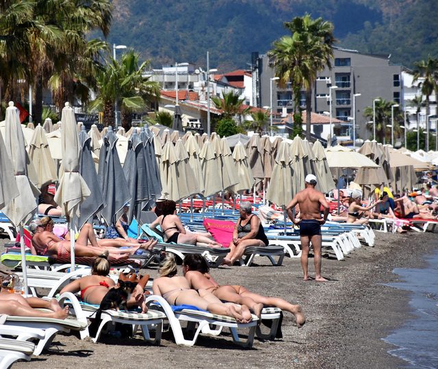 Ramazan'ın başlamasıyla sahiller turistlere kaldı