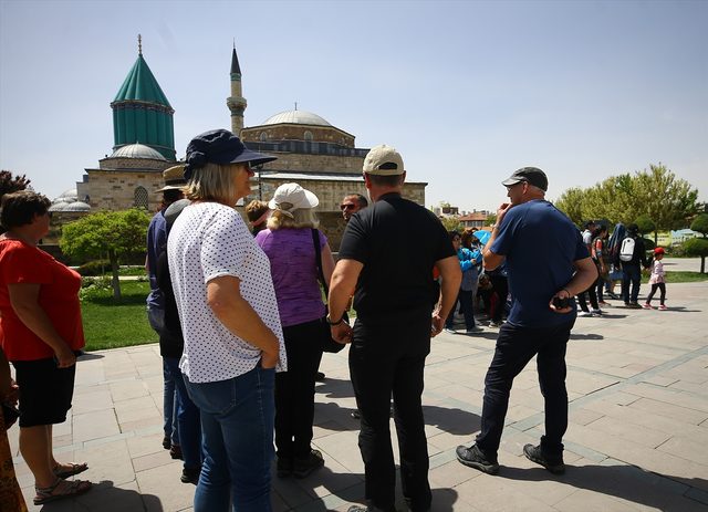 Dünya ramazanda Mevlana�nın türbesinde buluşuyor trend