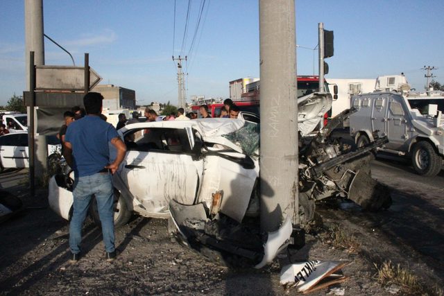 Nusaybin’de iki otomobil çarpıştı: 1 yaralı