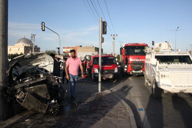 Nusaybin’de iki otomobil çarpıştı: 1 yaralı