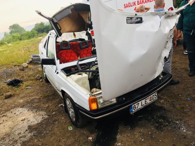 Zonguldak’taki iki ayrı kazada 5 kişi yaralandı