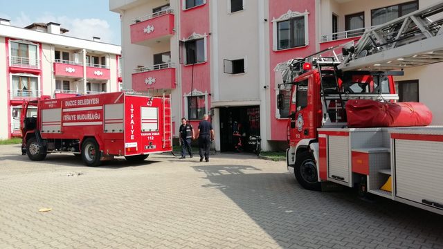 Tatlı için şerbet hazırlarken yangın çıktı