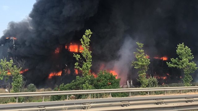 Çayırova fabrika yangını (1)