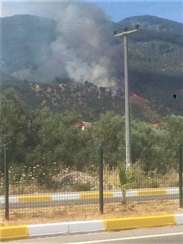 Kazdağları'ndaki çöplükte yangın