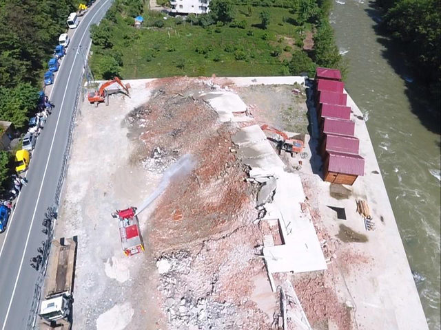 Fırtına Vadisi'nde kaçak yapı yıkımları sürüyor (2)