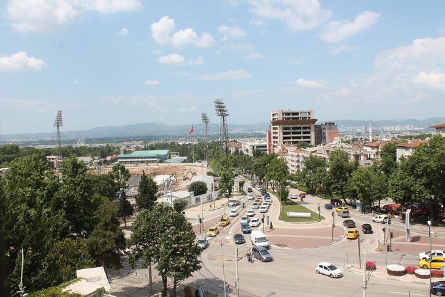 'Tower Plaza'nın yıkımı durduruldu