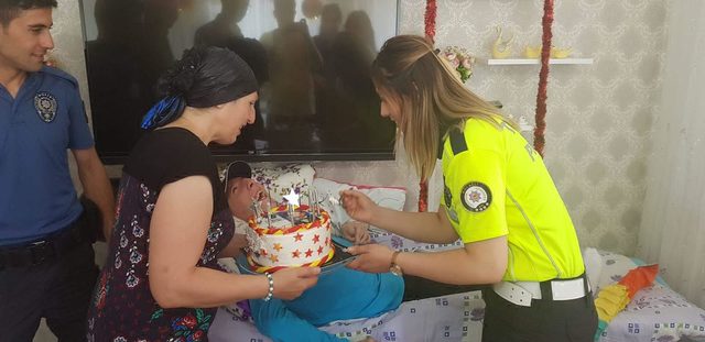 Polislerden, Ulaş Can'a sürpriz