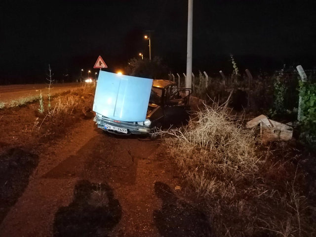 Tavas'ta iki otomobil çarpıştı: 1 ölü 1 yaralı