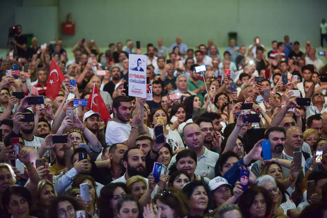İmamoğlu sandık görevlileriyle buluştu