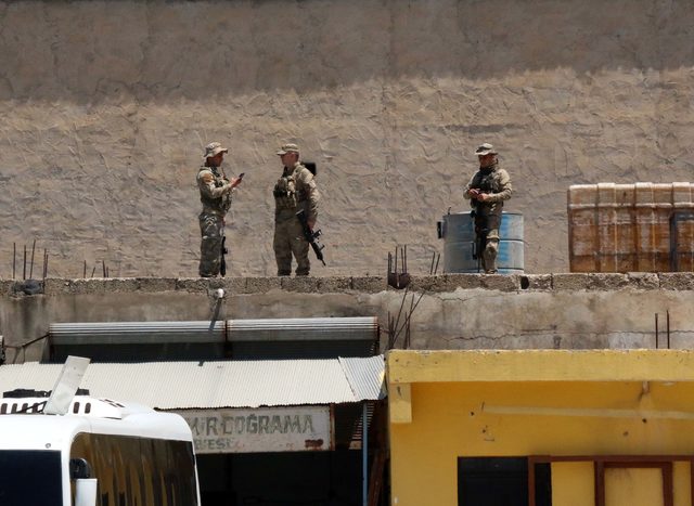 Siverek'te 4 kişinin öldüğü çatışma anı kamerada (2)
