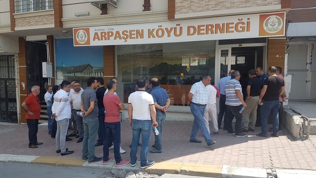 Esenyurt'ta derneğe kurşun yağmuru