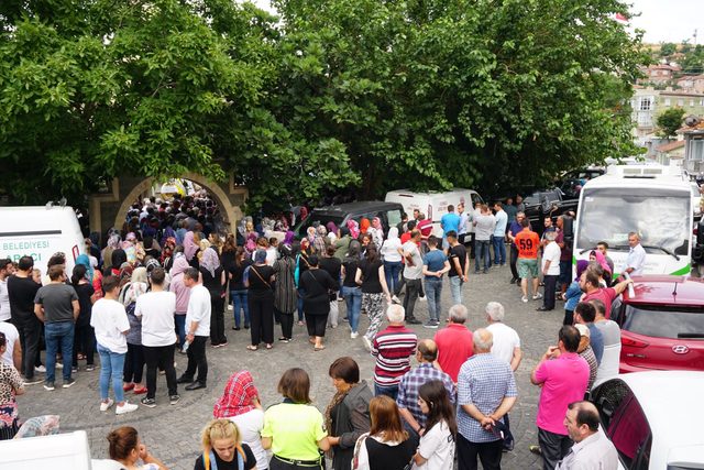 Kazada ağır yaralanan Sedef, kurtarılamadı (2)