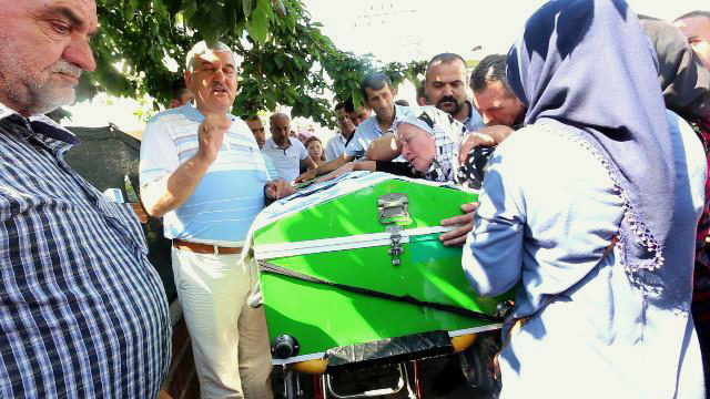 Ahmet'in organları, vasiyeti üzerine bağışlandı (2)