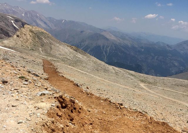 Toroslar'da kar esareti sürüyor