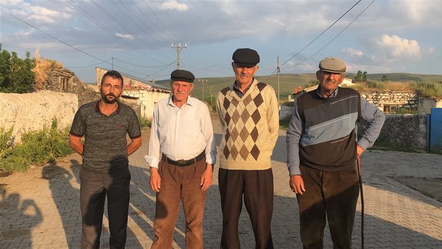 Kars�ta köylülerin domuz sürüsü ve ayı korkusu trend
