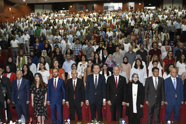 Bakan Selçuk Niğde’de