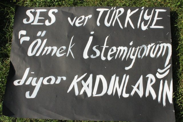 Emine Bulut için oturma eylemi