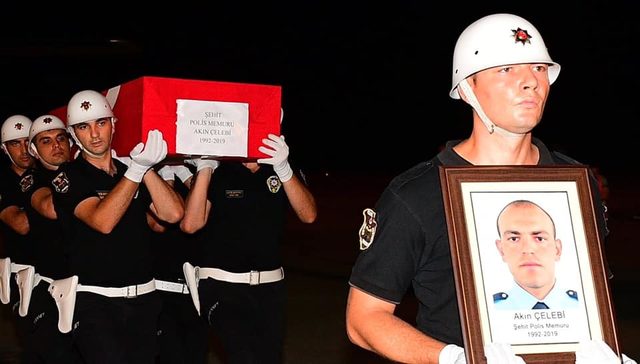 Şehit polisin naaşı memleketi Trabzon'a getirildi