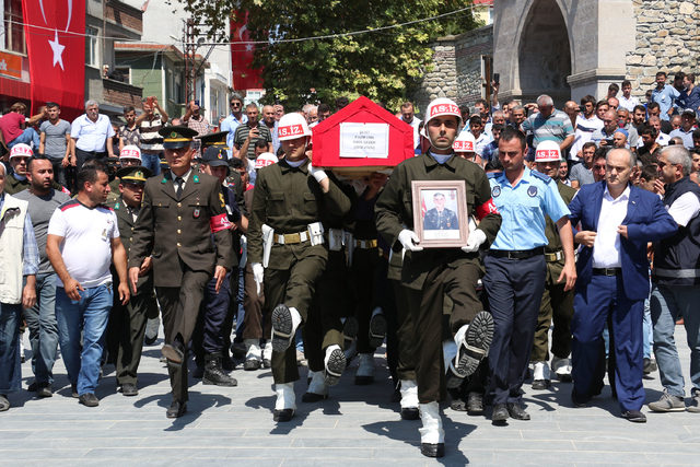 Çukurca şehidi Uzman Onbaşı Gezer, Sinop'ta son yolculuğa uğurlandı