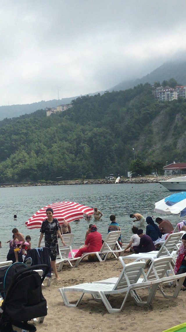 Amasra'da sürat teknesi askeri limana çarptı
