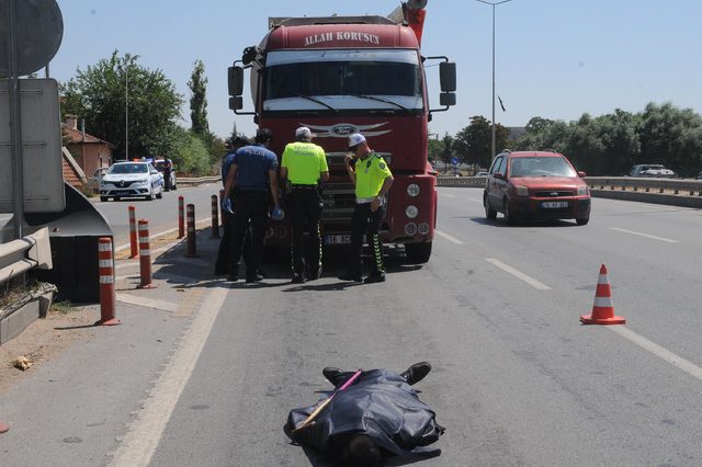 Yaya geçidine 100 metre mesafede kamyonun çarpmasıyla öldü