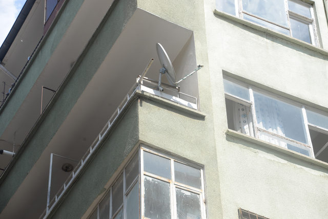 Günlük kiralık evin balkonundan atlayan 14 yaşındaki kız, fuhşa zorlanmış