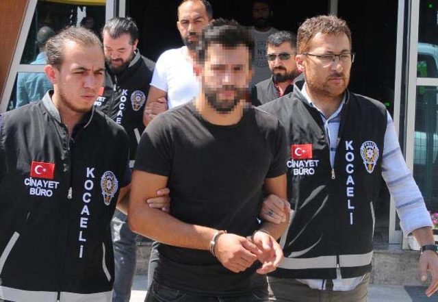 Köpek yüzünden tartıştıkları kişinin 600 TL’sini gasp ettiler