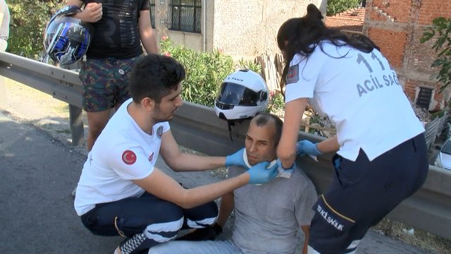 Esenler'de motosiklete çarpan otomobil sürücüsü kaçtı