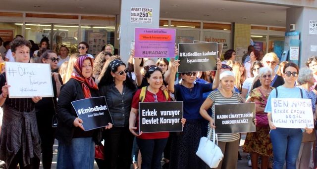 Sakarya Kadın meclisinden 'Kadın cinayetlerine' tepki eylemi