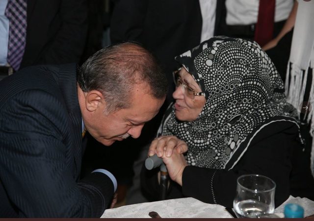Şule Yüksel Şenler hayatını kaybetti