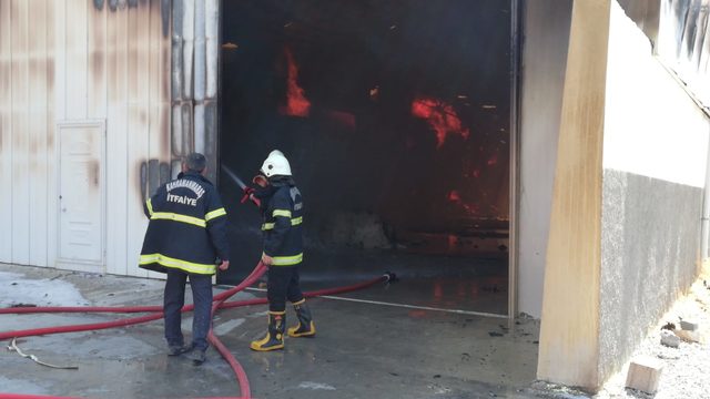 Tekstil fabrikasında yangın (2)