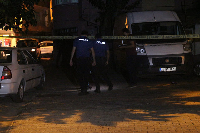 Kara çarşaflı erkek saldırgan kurşun yağdırdı: 1 yaralı