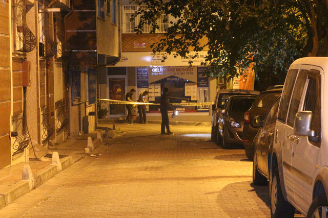 Kara çarşaflı erkek saldırgan kurşun yağdırdı: 1 yaralı