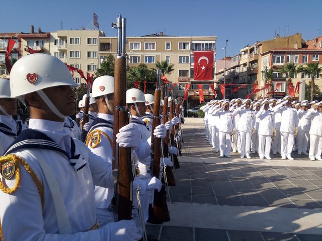 Çanakkale’de Zafer Bayramı kutlandı