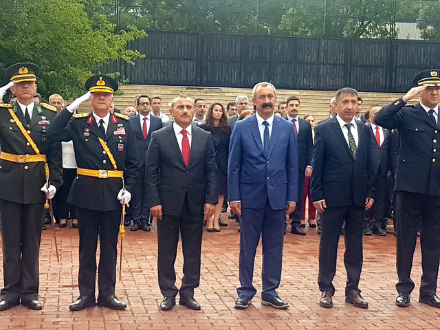 Tunceli'de Zafer Bayramı kutlandı