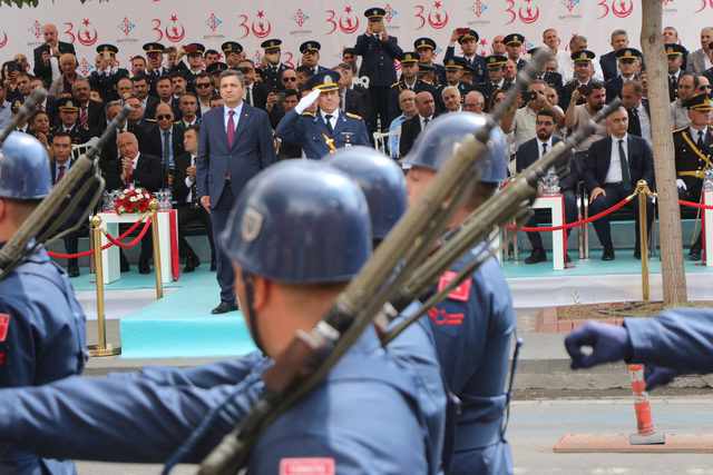 Batman'da Zafer Bayramı coşkusu