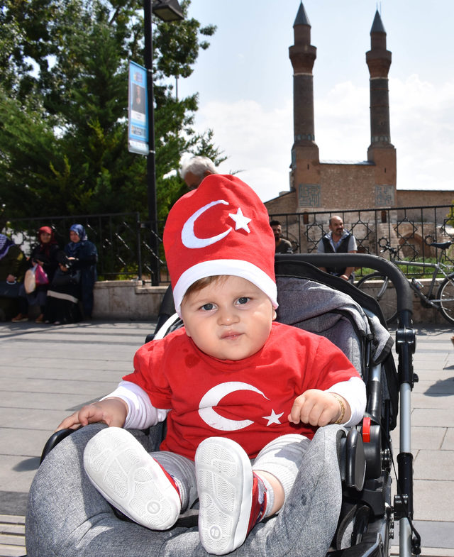 Sivas'ta, 30 Ağustos Zafer Bayramı törenle kutlandı