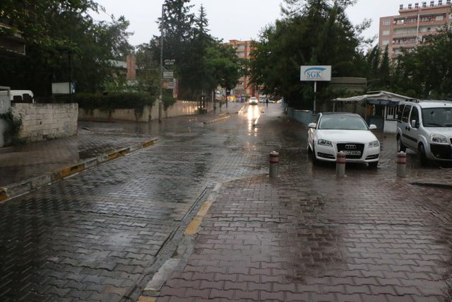 Adıyaman'da sağanak etkili oldu